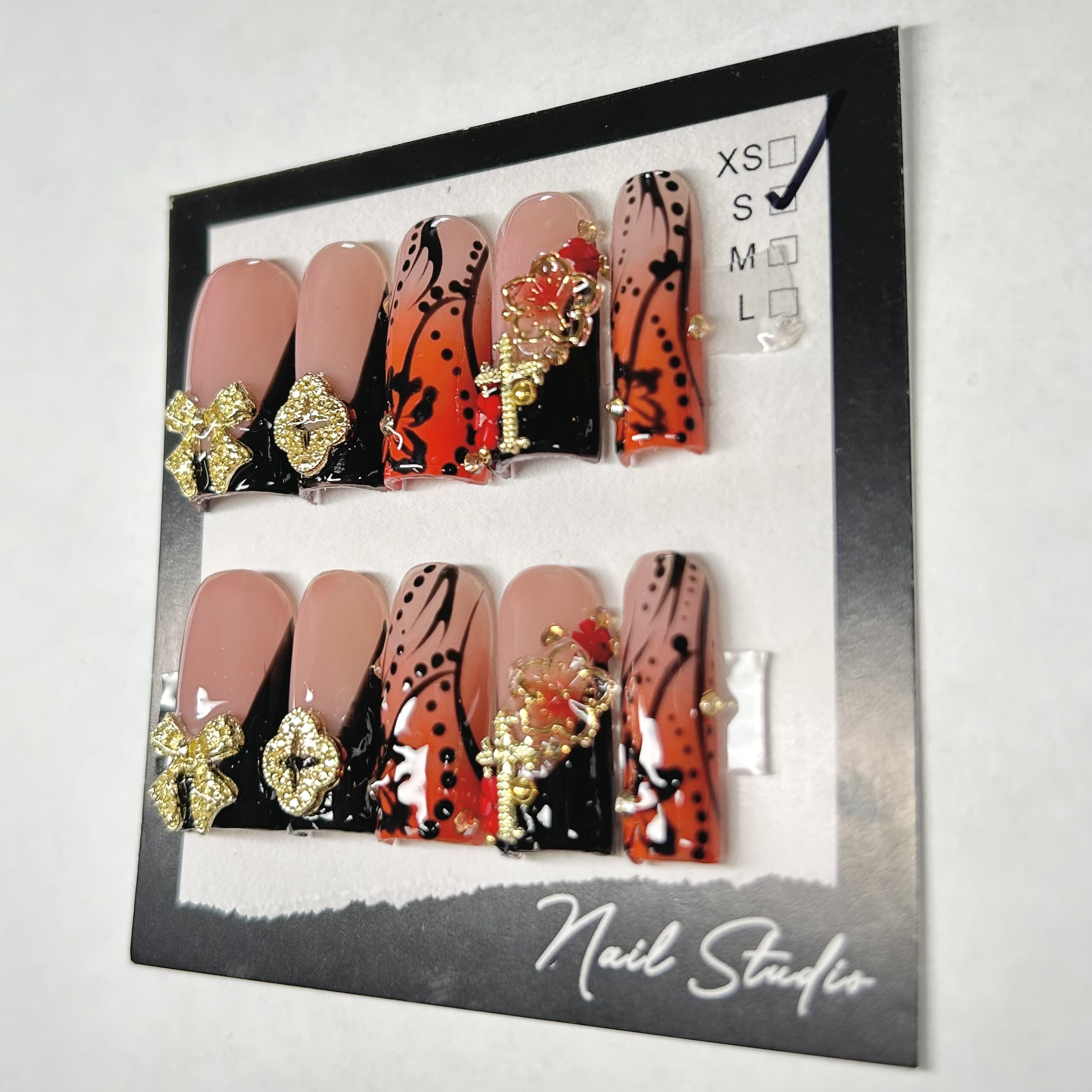 Gold Bow Floral Mix view 3